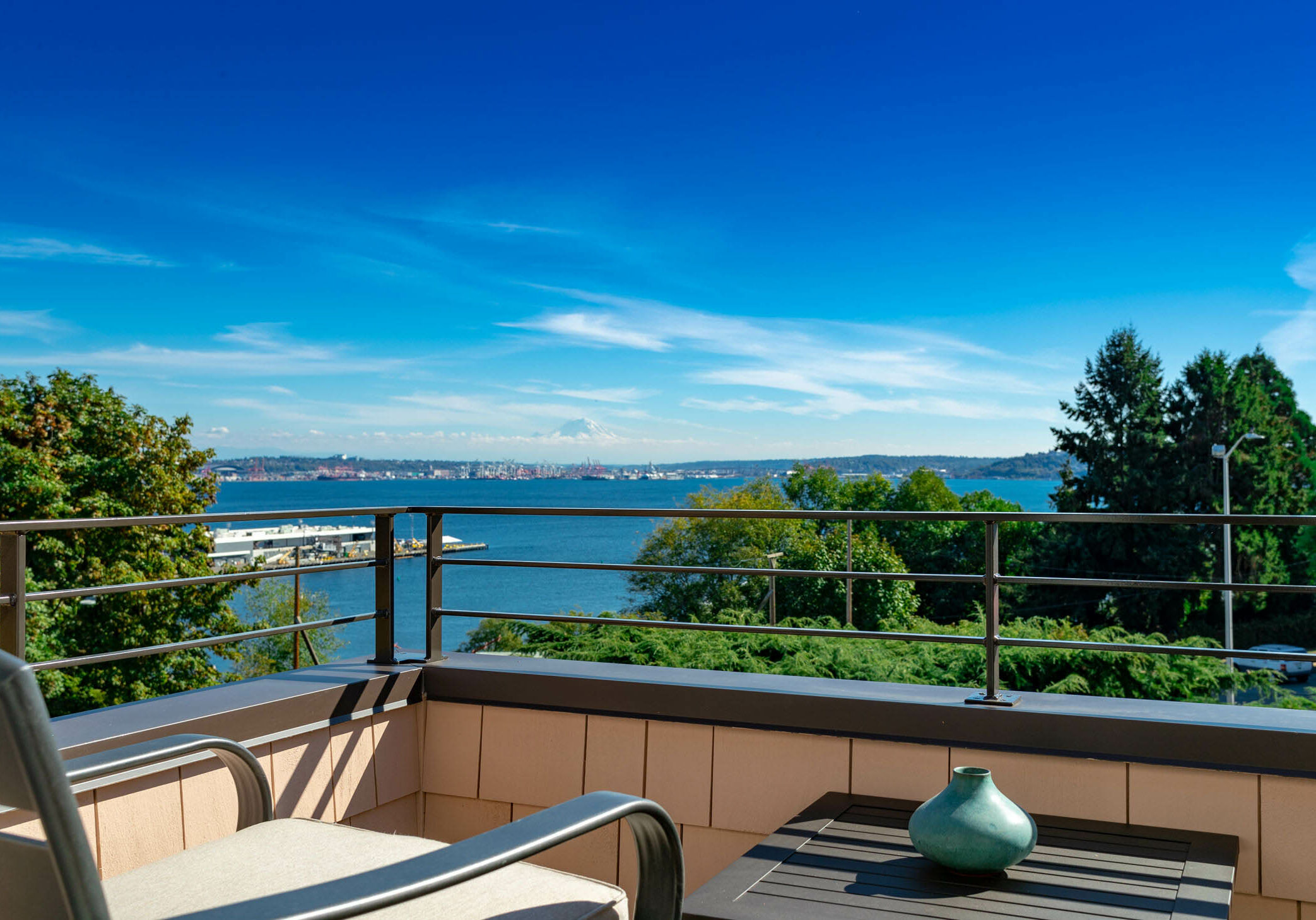 Master-Bedroom-Balcony-sm